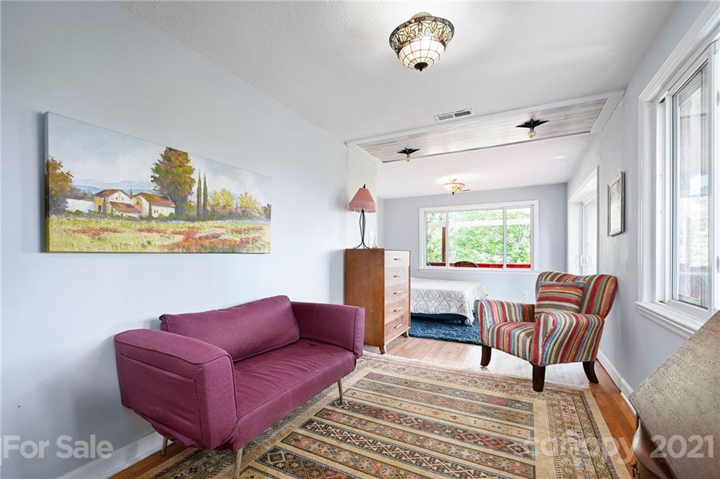 191 Spring Mountain Road Fairview, NC 28730 - Photo 10 of 30 Gallery Image 10