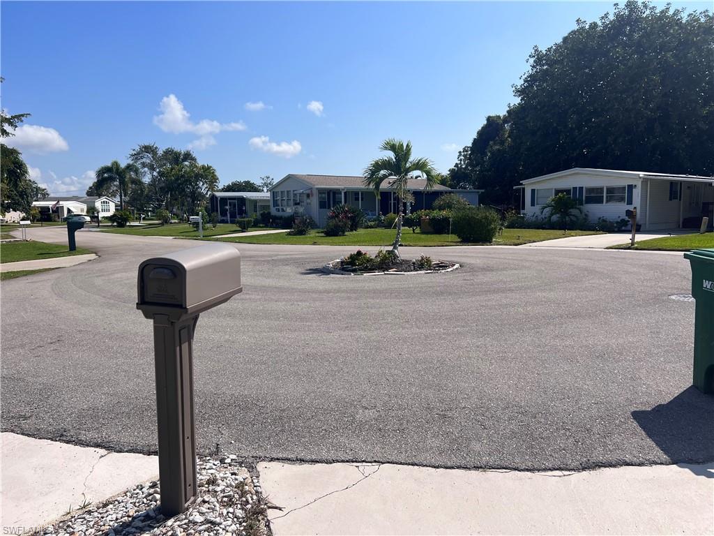 429 Riviera Boulevard West Naples, FL 34112 - Photo 4 of 35 Gallery Image 4