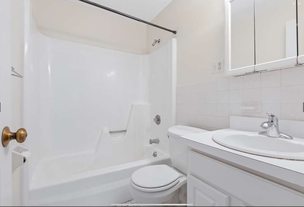 9 Davis Road, Unit C10 Acton, MA 01720 - Photo 16 of 20