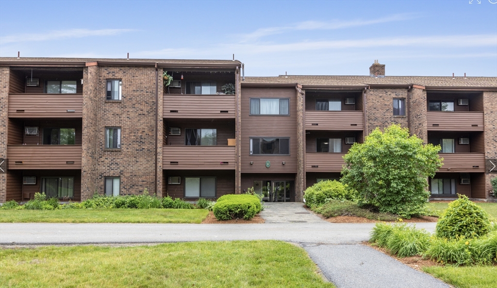 9 Davis Road, Unit C10 Acton, MA 01720 - Photo 4 of 20