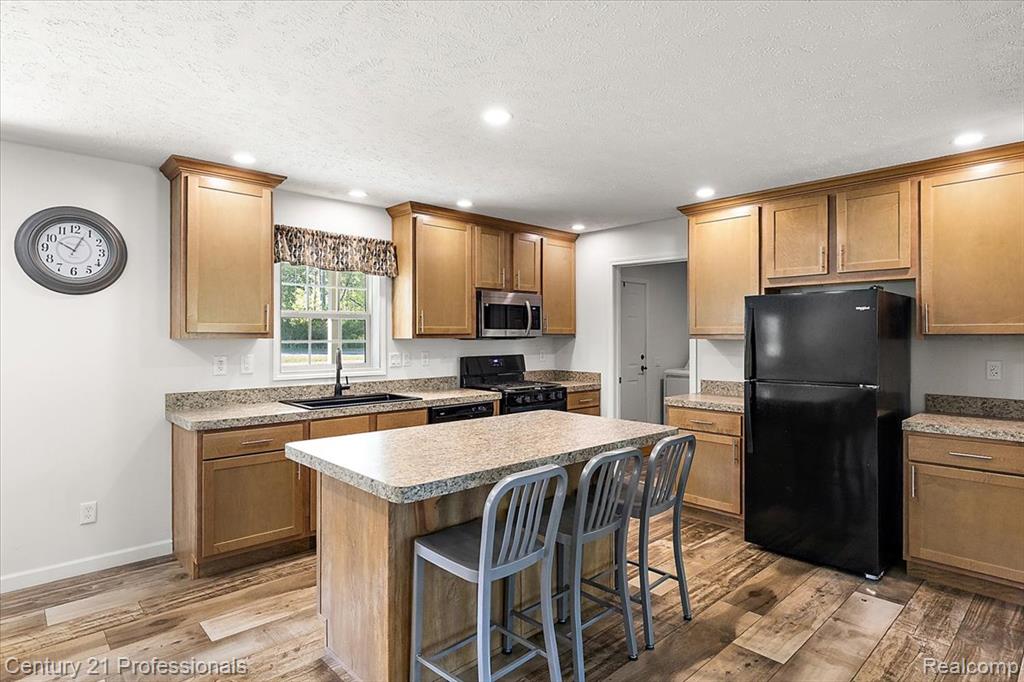 806 Davis Lake Road Lapeer, MI 48446 - Photo 16 of 50 Gallery Image 16