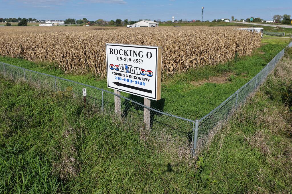 4299 Lewis Access Road Center Point, IA 52213 - Photo 10 of 26 Gallery Image 10