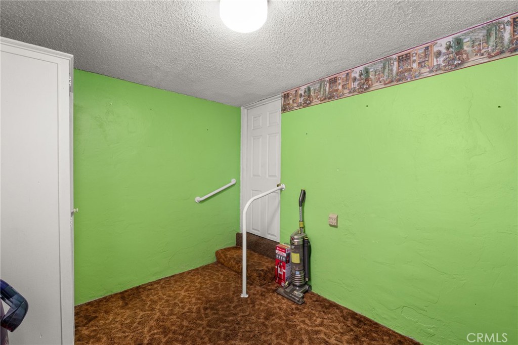 10428 Keller Avenue Riverside, CA 92505 - Photo 23 of 46