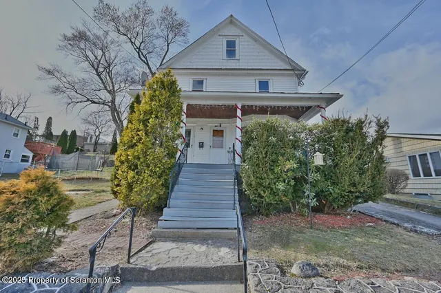 $1,100 | 1025 Ridge Avenue, Scranton, PA 18510