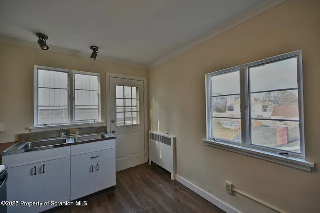 $1,100 | 1025 Ridge Avenue, Scranton, PA 18510