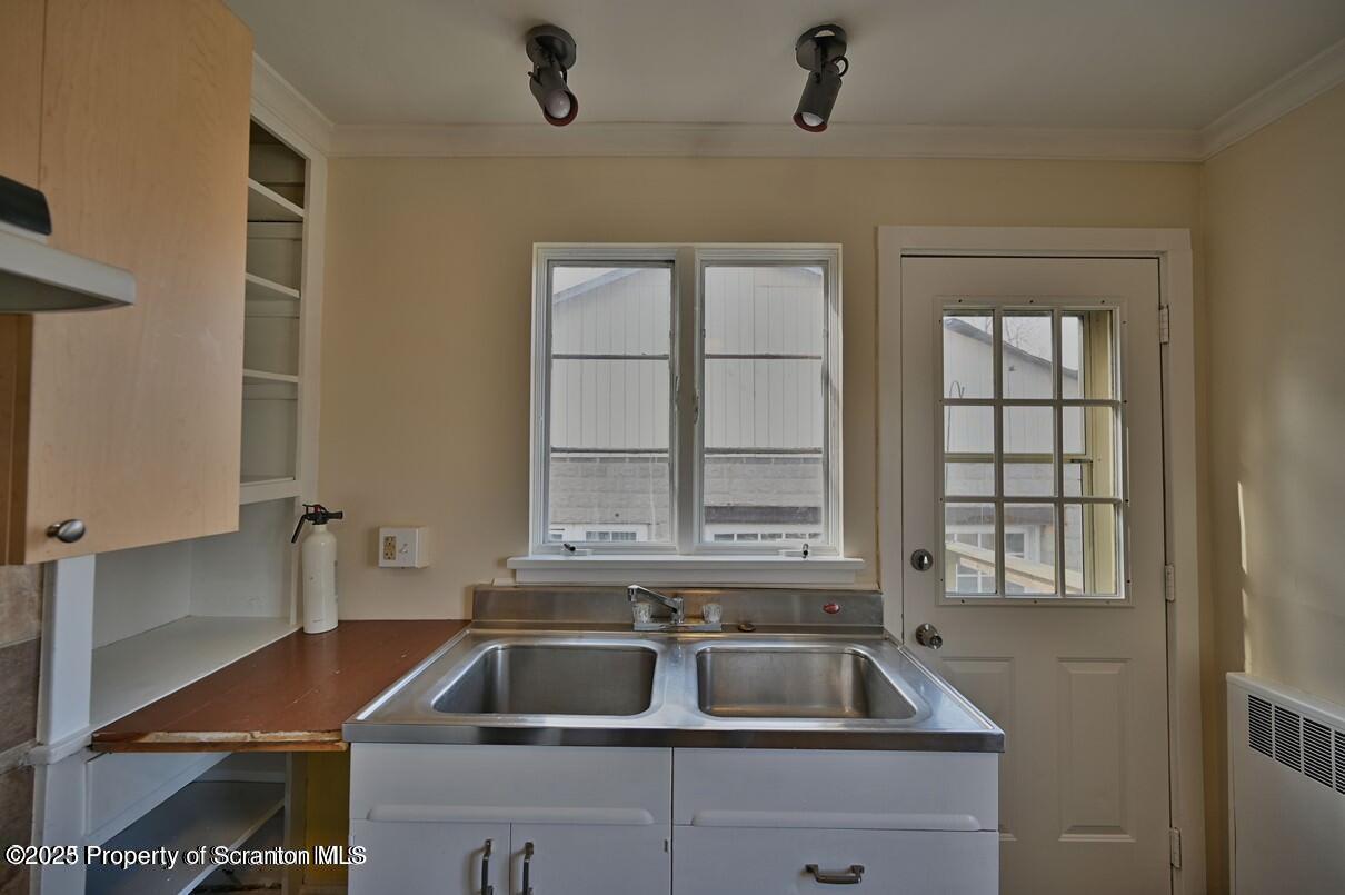 1025 Ridge Avenue Scranton, PA 18510 - Photo 14 of 49 20231109000535471323000000-o