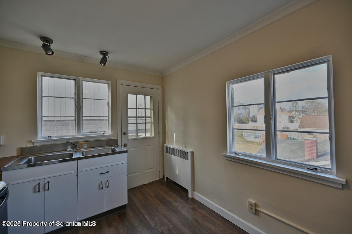 1025 Ridge Avenue Scranton, PA 18510 - Photo 15 of 49 20231109000541632010000000-o