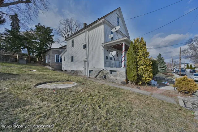 $1,100 | 1025 Ridge Avenue, Scranton, PA 18510