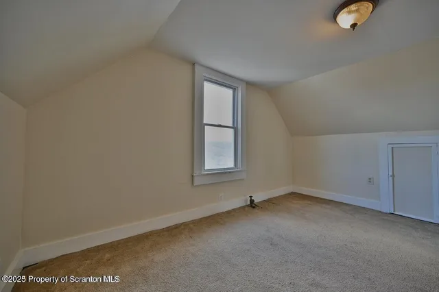 $1,100 | 1025 Ridge Avenue, Scranton, PA 18510