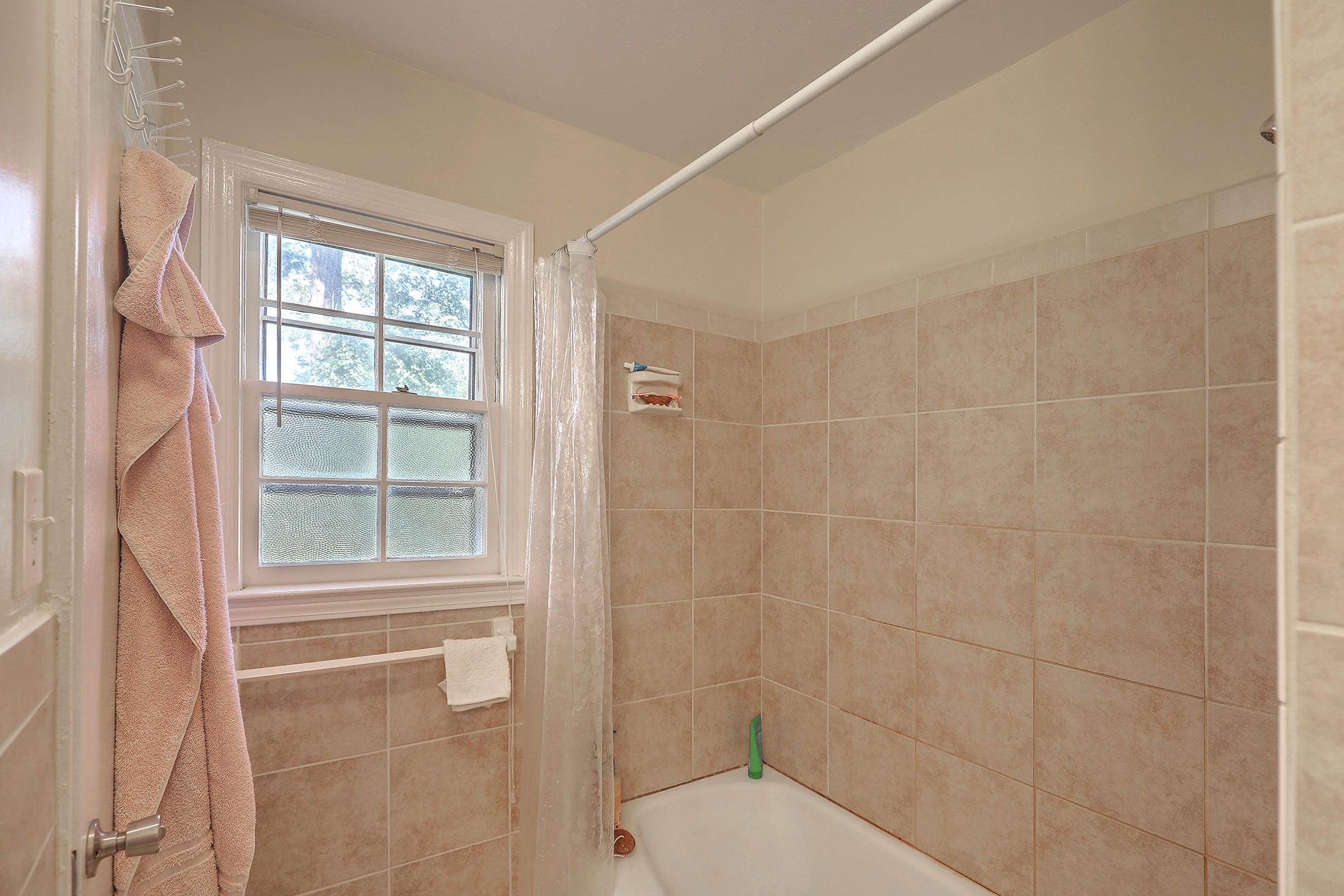 1810 Christian Road Charleston, SC 29407 - Photo 16 of 21 Full Bathroom