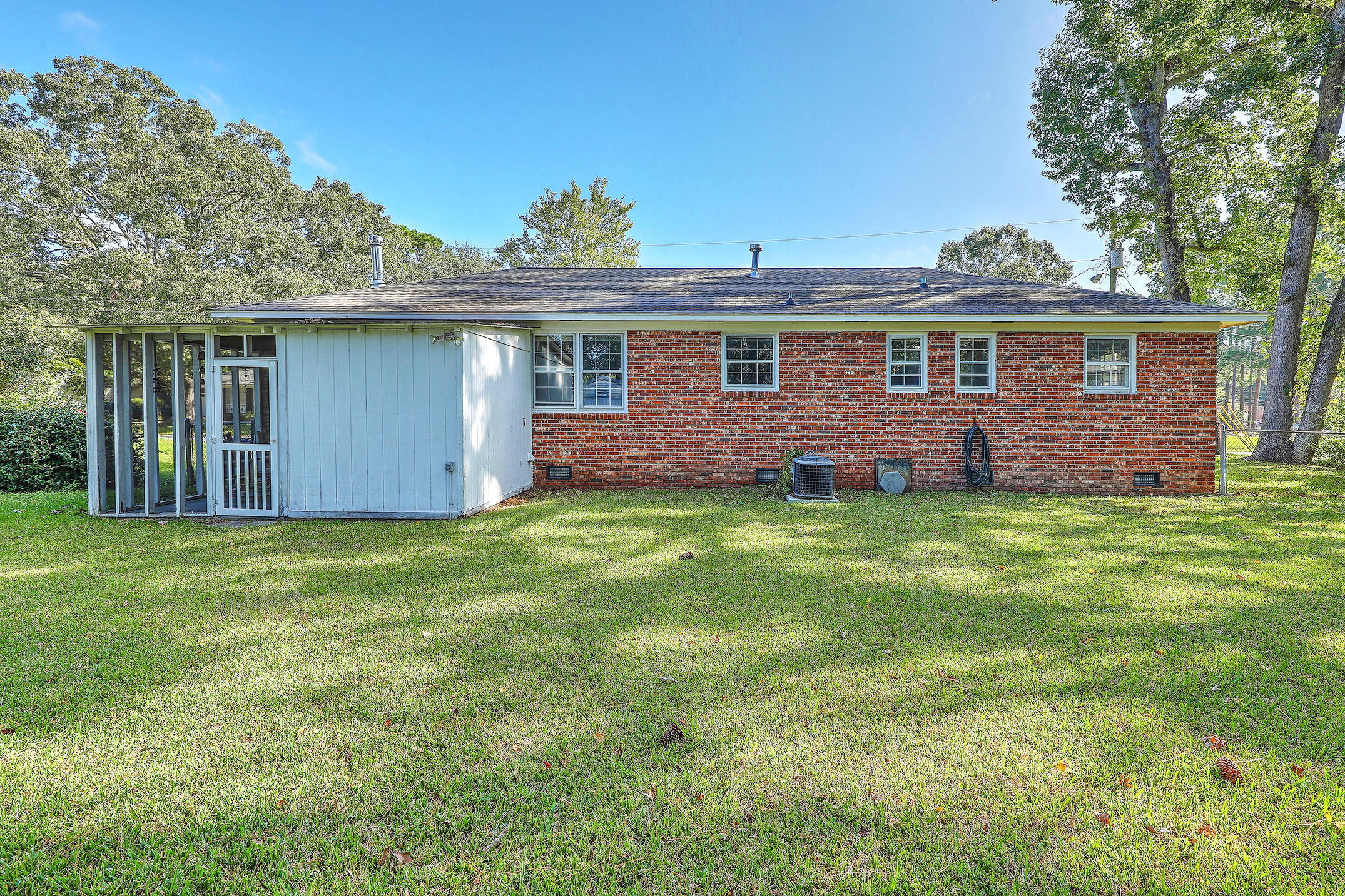 1810 Christian Road Charleston, SC 29407 - Photo 21 of 21 Backyard