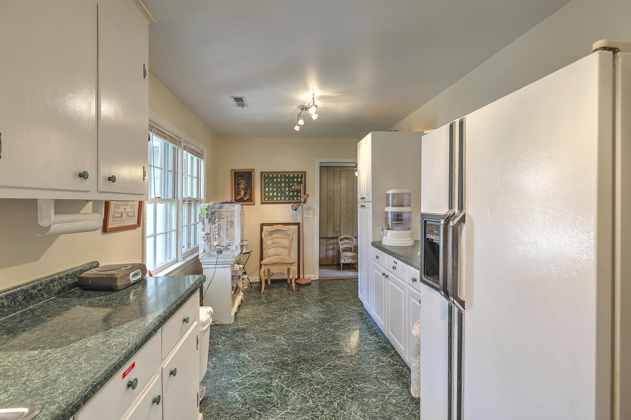 1810 Christian Road Charleston, SC 29407 - Photo 9 of 21 Kitchen