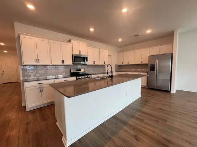 $2,500 | 208 Otter Road, Kyle, TX 78640