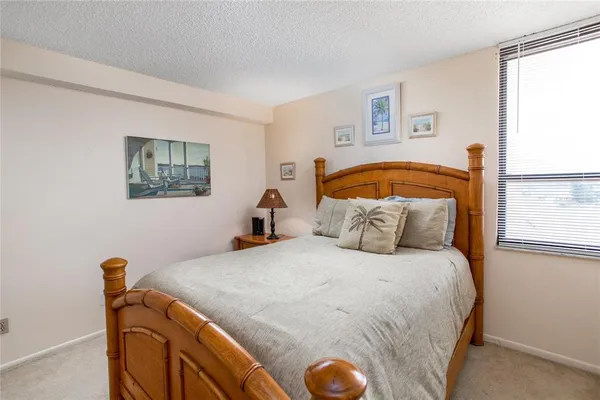 $5,200 | 17940 Gulf Boulevard, Unit 6E, Redington Shores, FL 33708