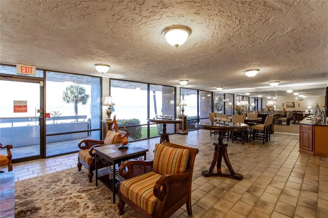 $5,200 | 17940 Gulf Boulevard, Unit 6E, Redington Shores, FL 33708