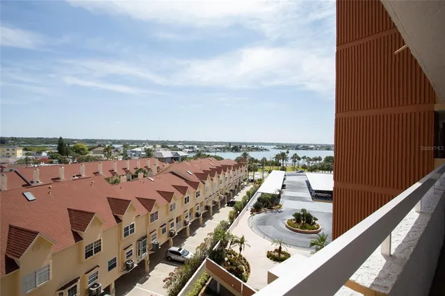 $5,200 | 17940 Gulf Boulevard, Unit 6E, Redington Shores, FL 33708