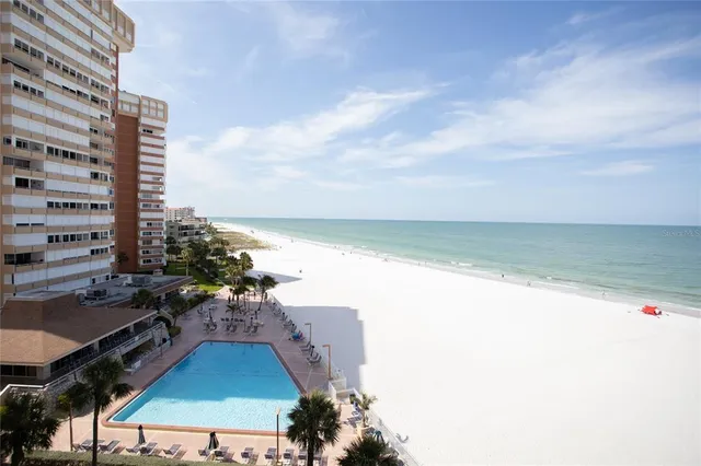 $5,200 | 17940 Gulf Boulevard, Unit 6E, Redington Shores, FL 33708
