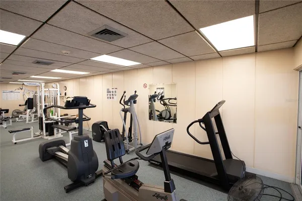 $5,200 | 17940 Gulf Boulevard, Unit 6E, Redington Shores, FL 33708