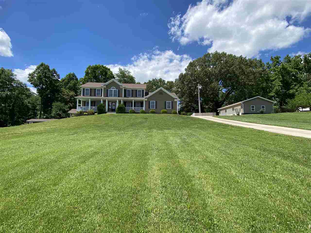 559 Cherokee Road Raceland, KY 41169 - Photo 1 of 1 Gallery Image 1