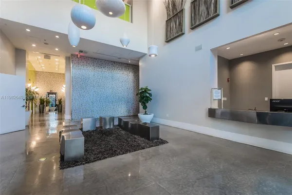 $2,300 | 133 Northeast 2nd Avenue, Unit 1915, Miami, FL 33132
