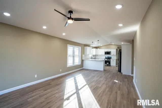 $234,000 | 1801 West Adams Street, Herrin, IL 62948