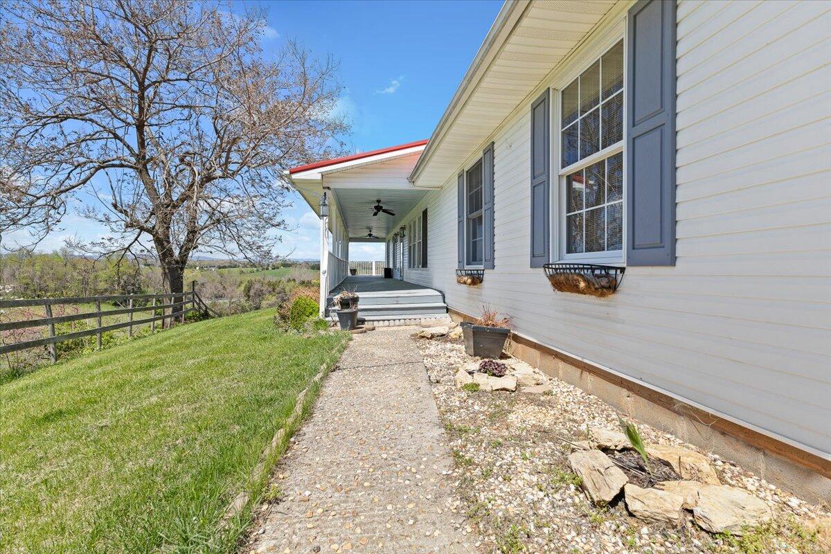 489 Arch Mill Road Buchanan, VA 24066 - Photo 2 of 66 02-489 Arch Mill Rd._02