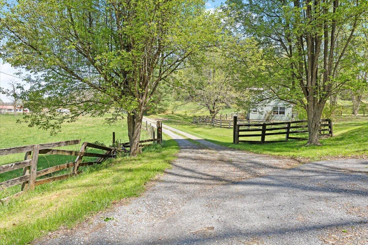 489 Arch Mill Road Buchanan, VA 24066 - Photo 46 of 66 48-489 Arch Mill Rd._48