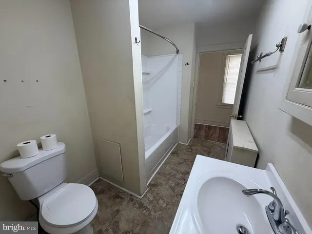 $1,700 | 388 West Lancaster Avenue, Wayne, PA 19087