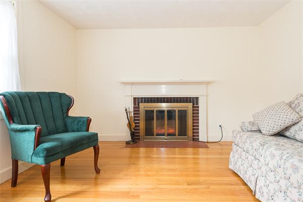 42 Melvin Road Arlington, MA 02474 - Photo 4 of 19 Gallery Image 4