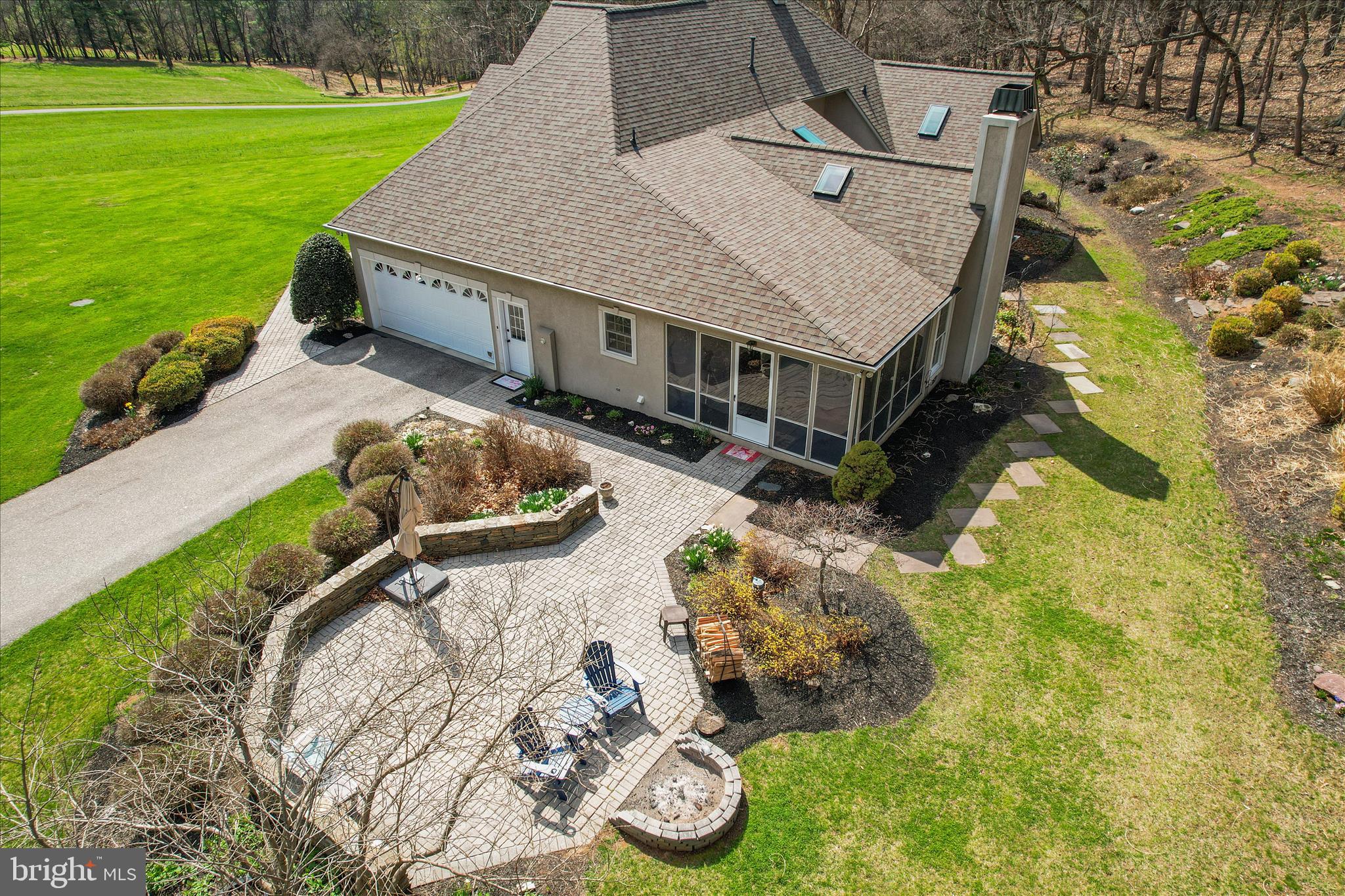 15 Maple Grove Road Hanover, PA 17331 - Photo 4 of 90