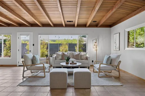 $1,049,000 | 4621 Crestwood Way, Sacramento, CA 95822