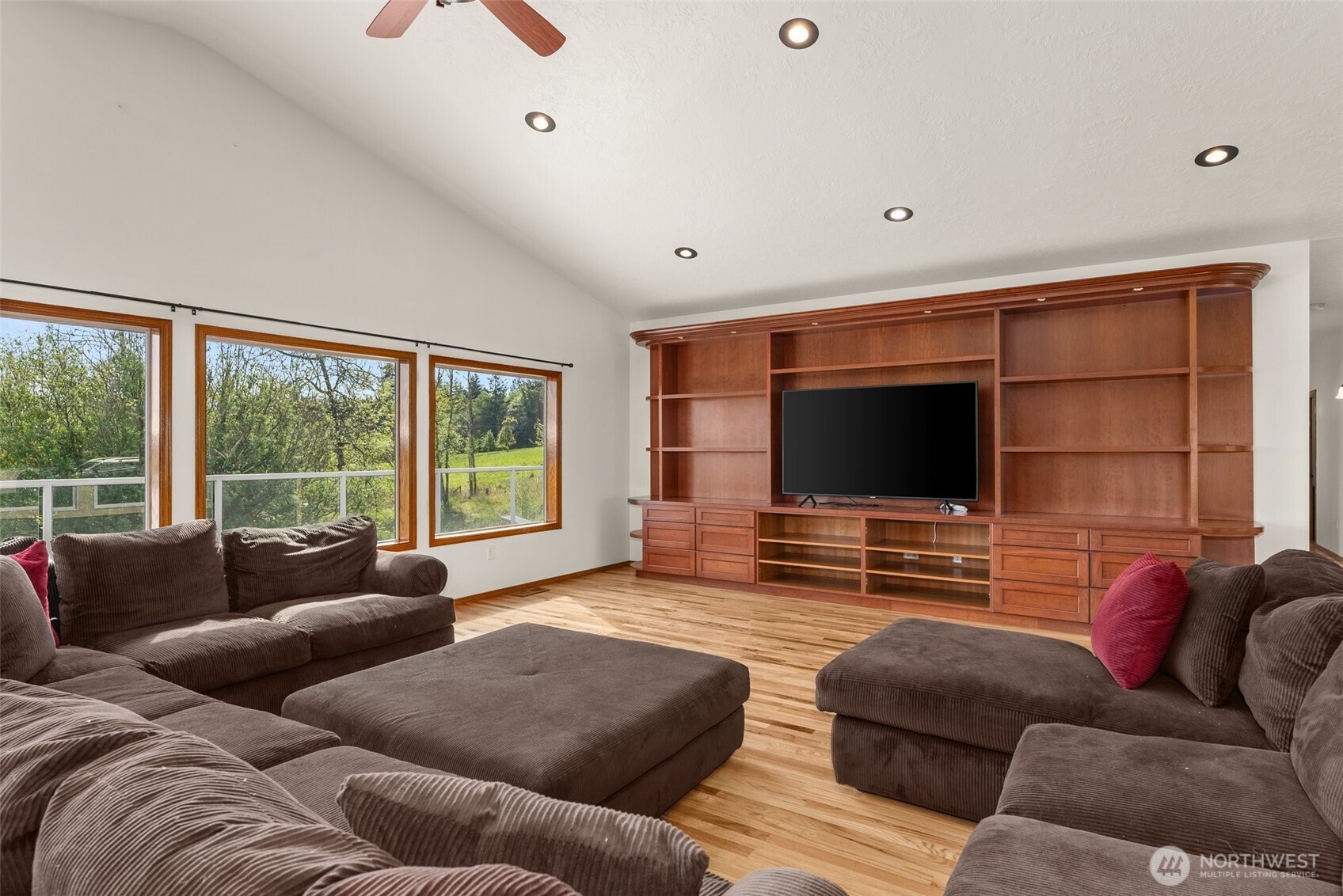 139 Coulson Road Chehalis, WA 98532 - Photo 11 of 40 a living room with furniture window and a flat screen tv