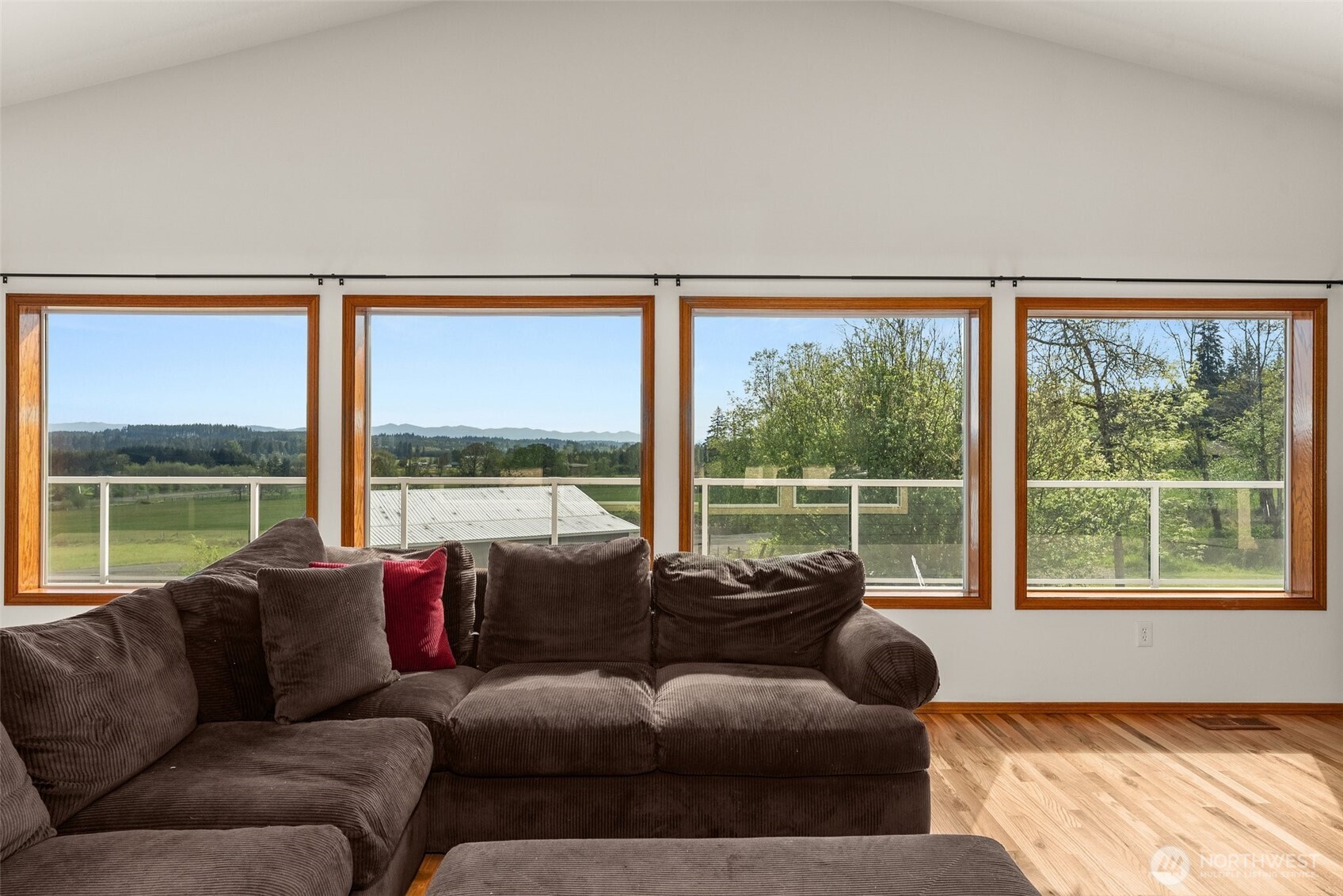 139 Coulson Road Chehalis, WA 98532 - Photo 12 of 40 a living room with furniture and a large window
