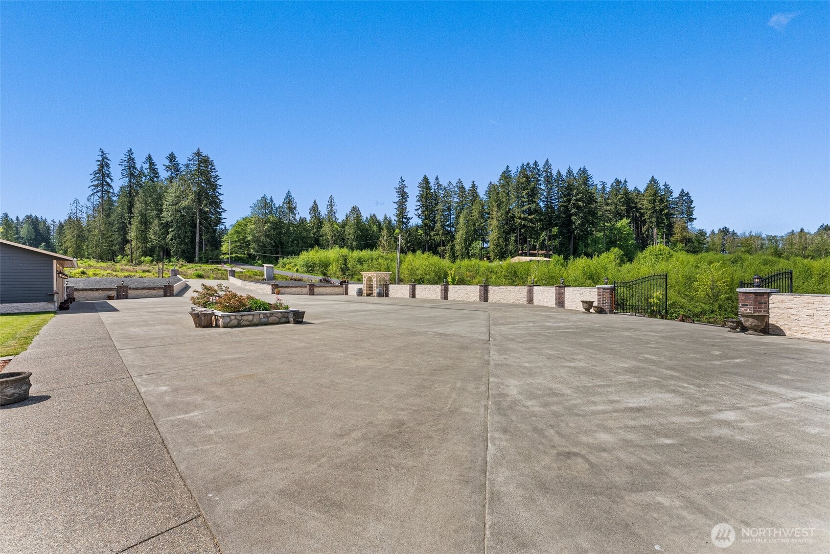 139 Coulson Road Chehalis, WA 98532 - Photo 35 of 40 a view of a park with swings and slides