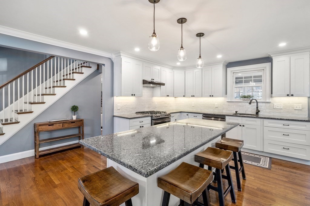 37 Rangeley Street Boston, MA 02124 - Photo 7 of 42