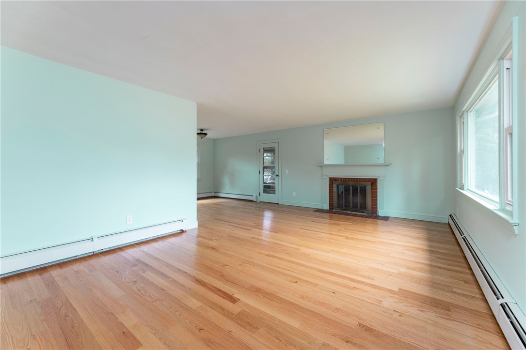 5 Riverview Avenue Westerly, RI 02891 - Photo 15 of 24 Gallery Image 15