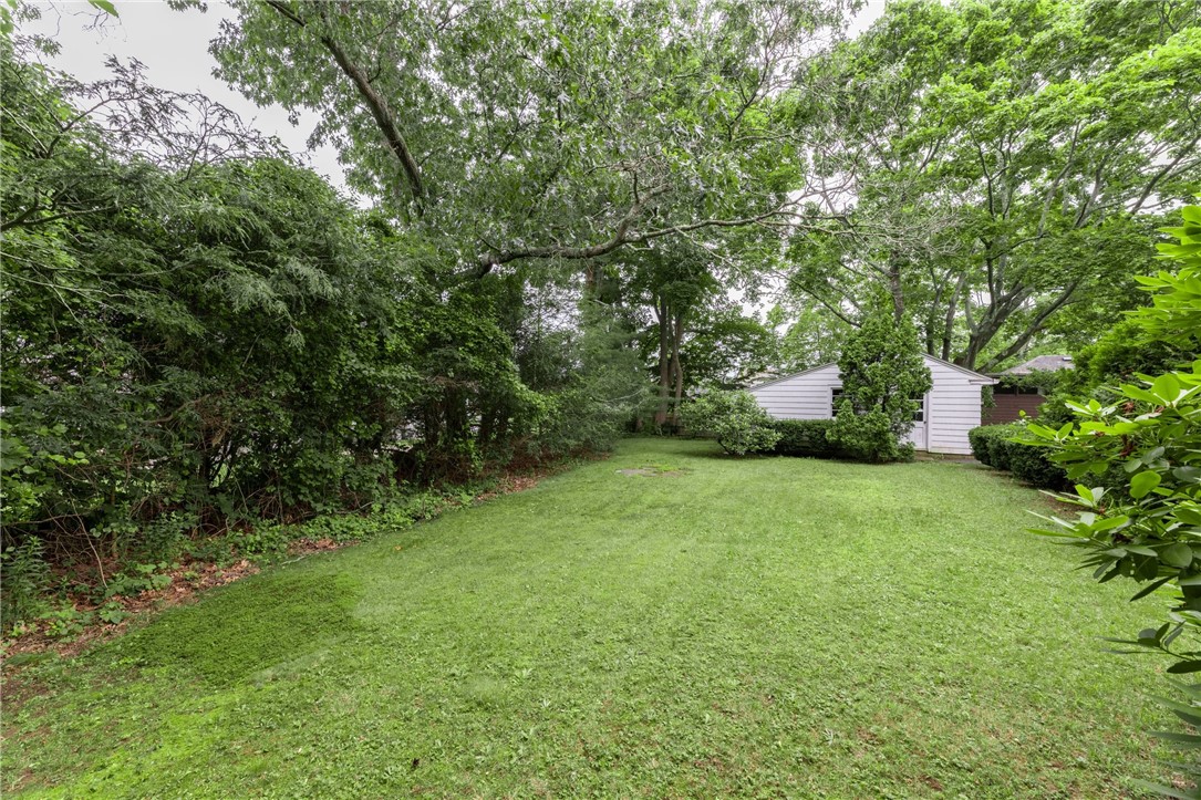 5 Riverview Avenue Westerly, RI 02891 - Photo 22 of 24 Gallery Image 22