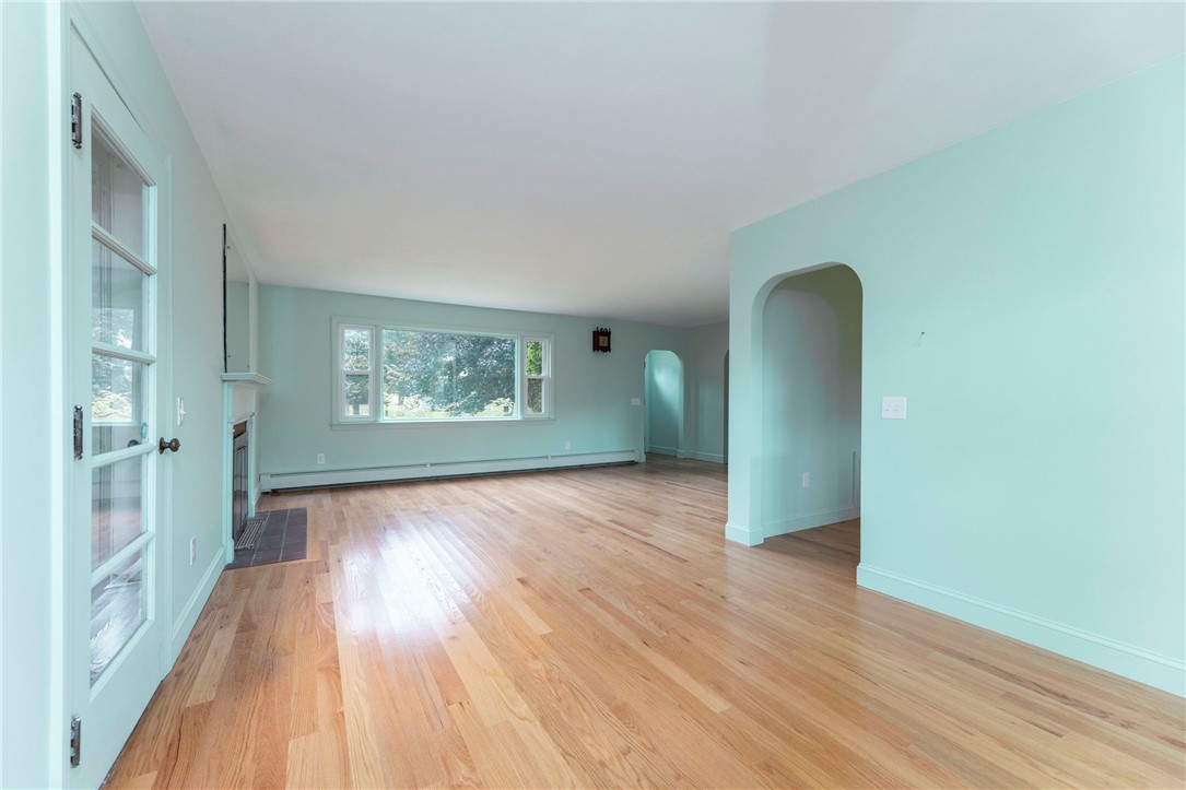5 Riverview Avenue Westerly, RI 02891 - Photo 8 of 24 Gallery Image 8