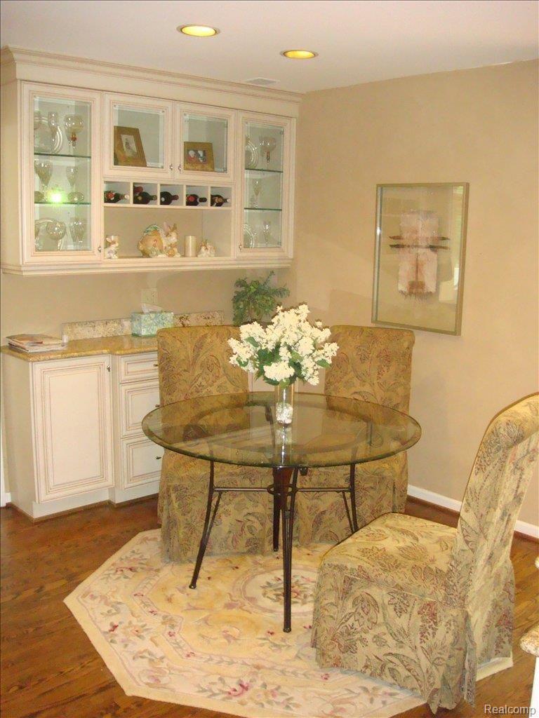 4335 Echo Road Bloomfield Hills, MI 48302 - Photo 9 of 22 Breakfast Room