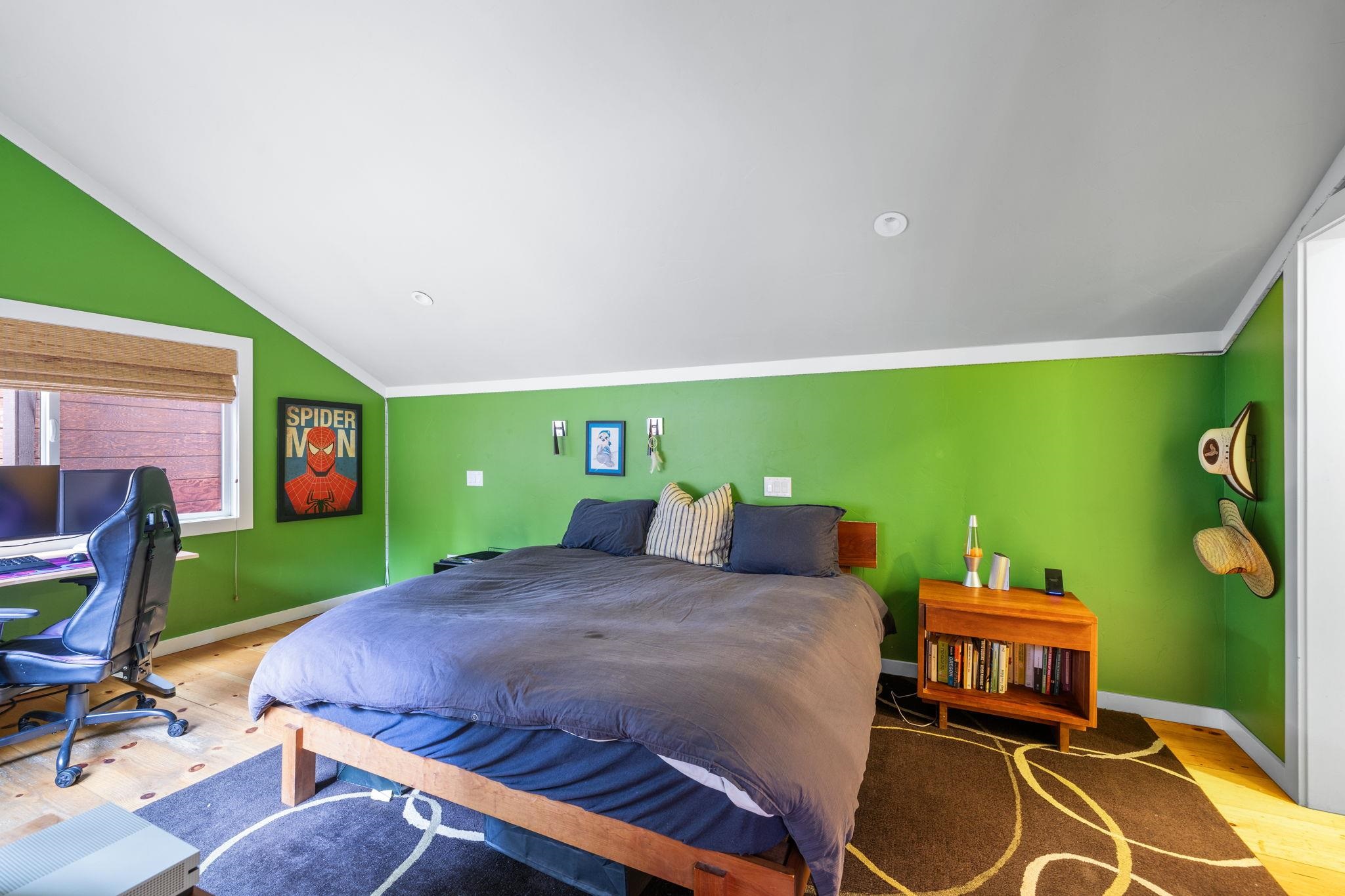12230 Pine Forest Road Truckee, CA 96161 - Photo 17 of 28 Gallery Image 17