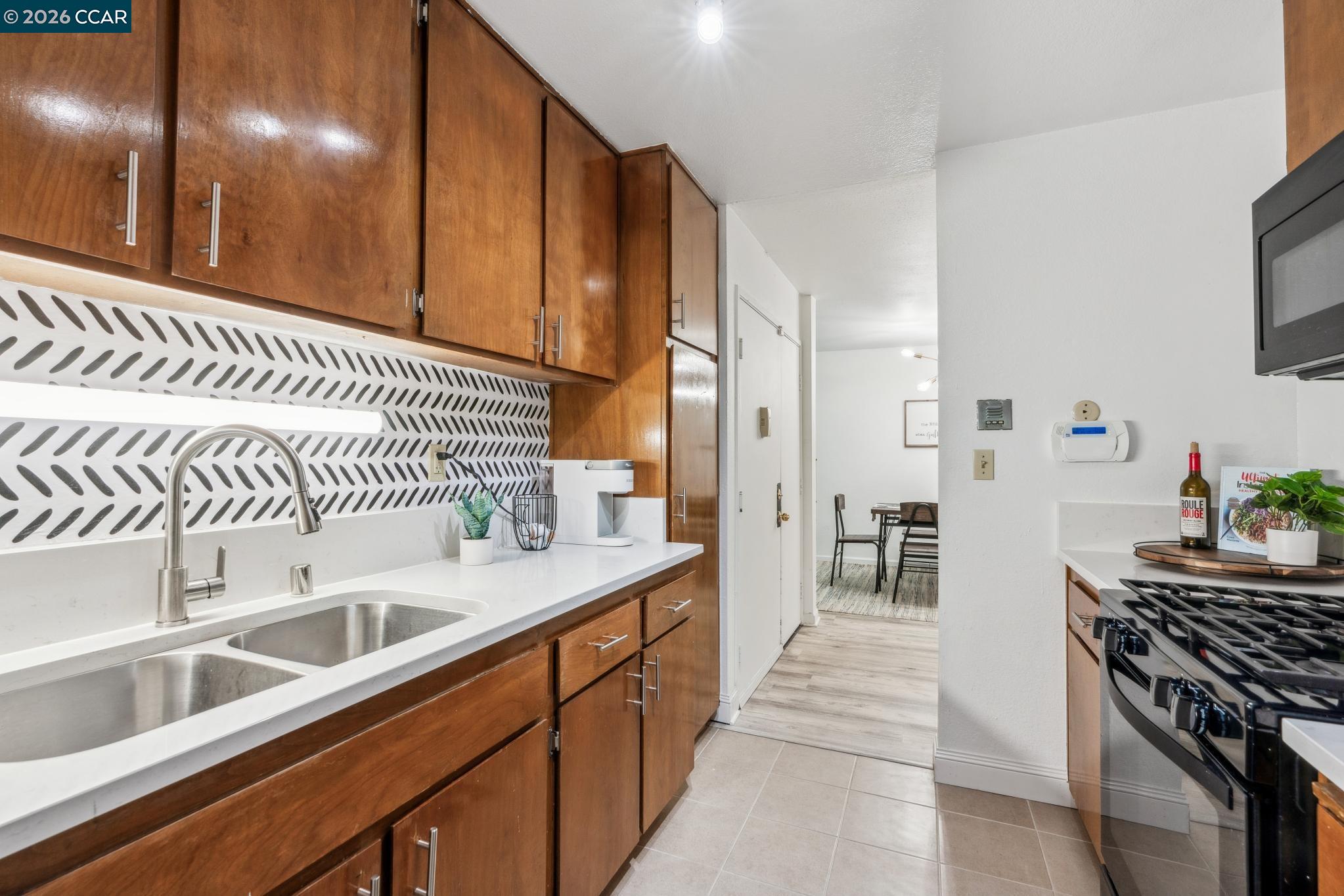 2121 Vale Road, Unit 121 San Pablo, CA 94806 - Photo 15 of 42 Gallery Image 15