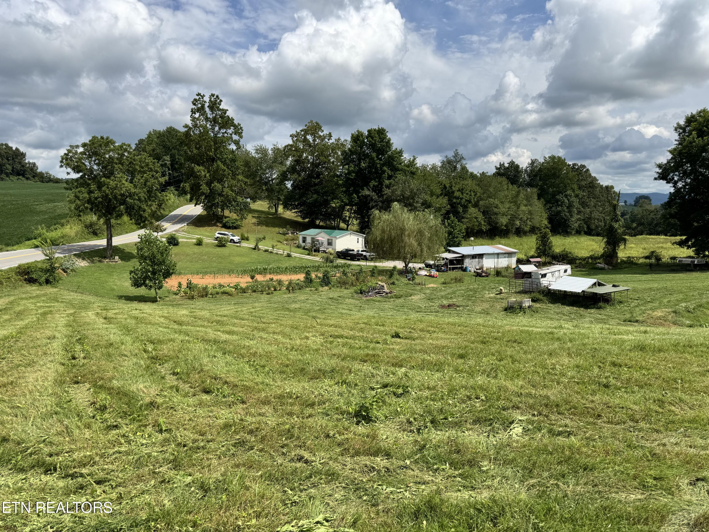 1820 Parker Road Pall Mall, TN 38577 - Photo 27 of 45 IMG_4409