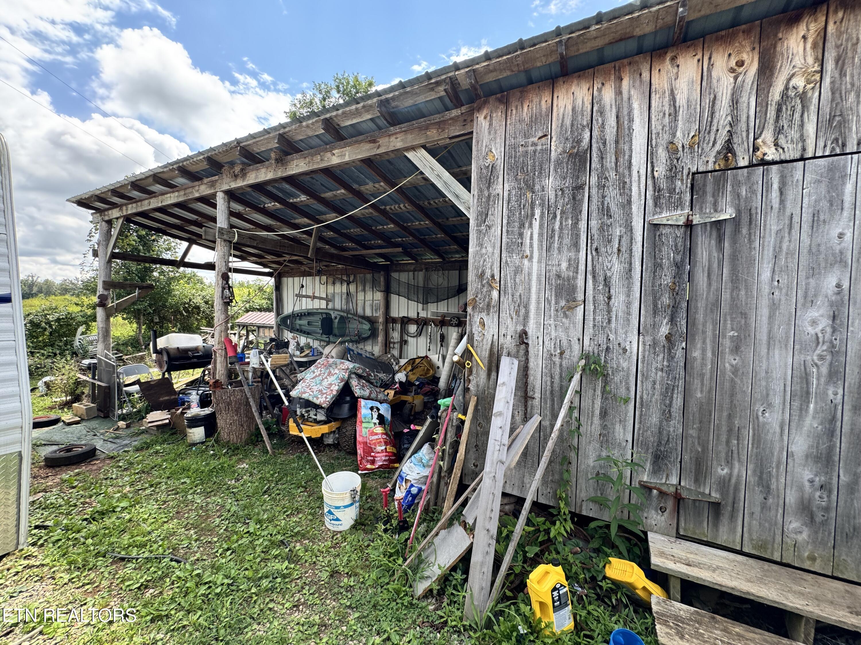 1820 Parker Road Pall Mall, TN 38577 - Photo 35 of 45 IMG_4397