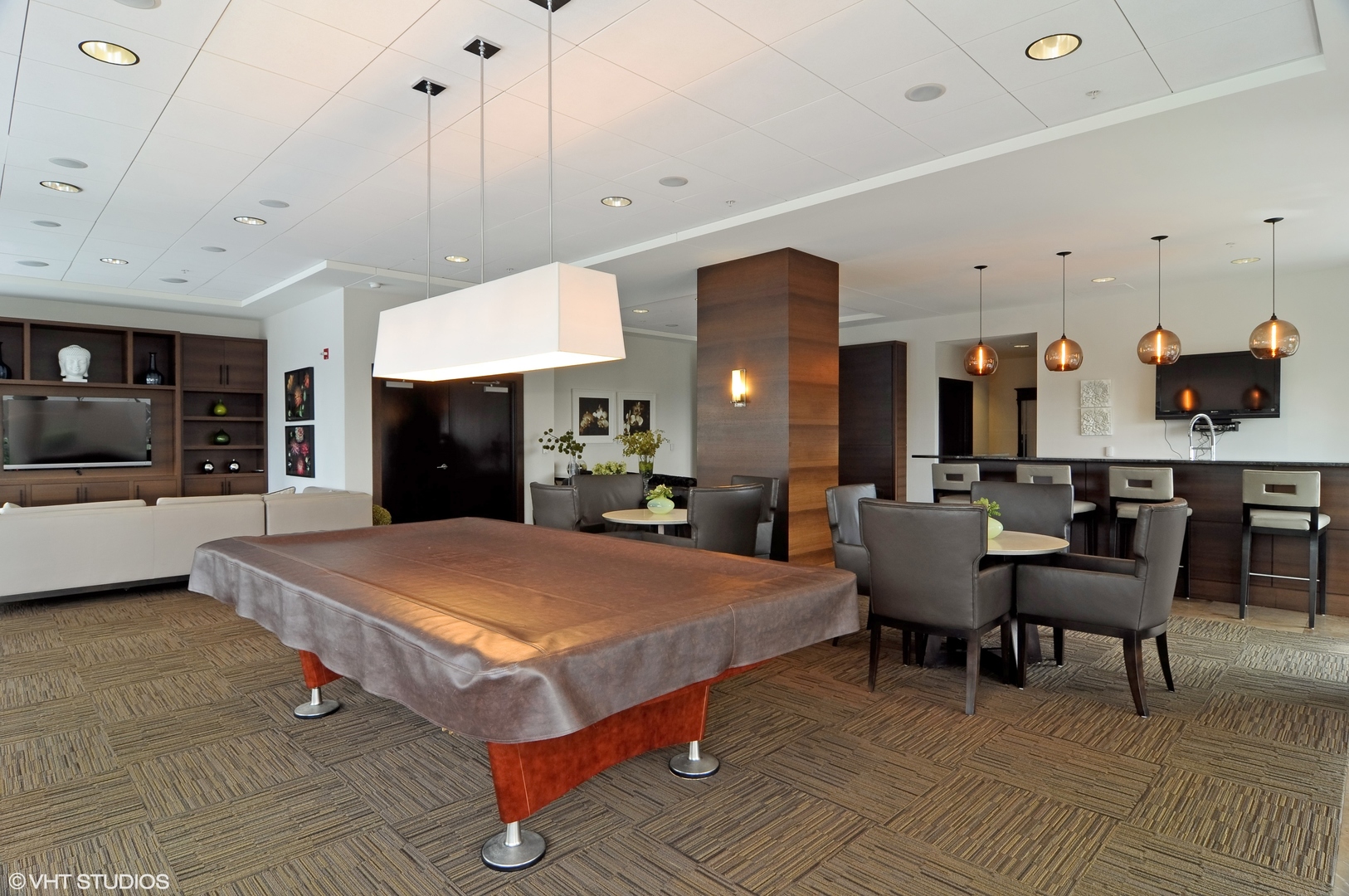 2 West Delaware Place, Unit 2707 Chicago, IL 60610 - Photo 6 of 15