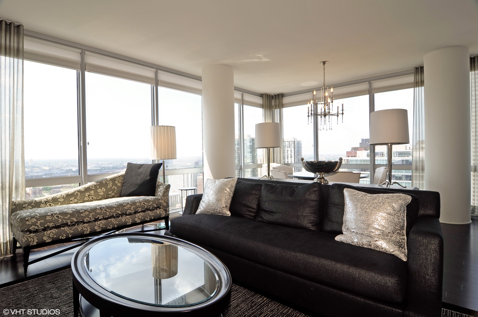 2 West Delaware Place, Unit 2707 Chicago, IL 60610 - Photo 8 of 15