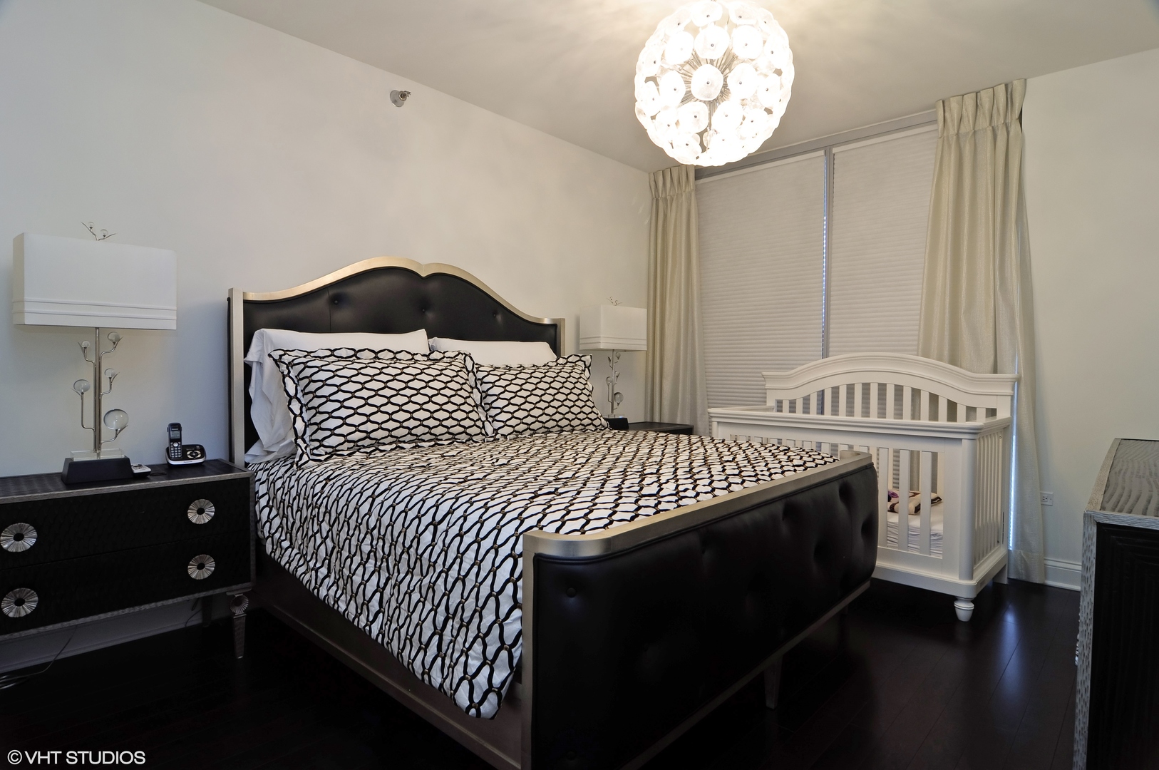 2 West Delaware Place, Unit 2707 Chicago, IL 60610 - Photo 10 of 15