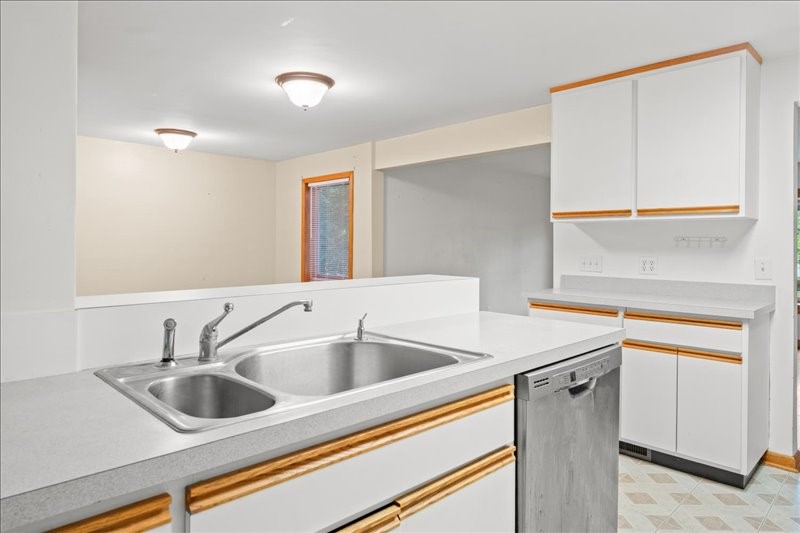 821 Country Club Road Vestal, NY 13850 - Photo 11 of 24 Gallery Image 11