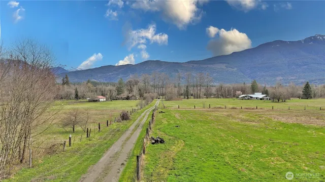 $625,000 | 22750 Highway 530, Darrington, WA 98241