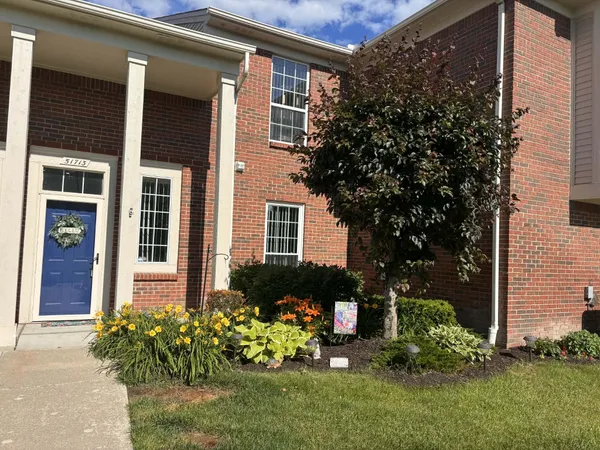 $226,500 | 51713 Adler Park Drive West, Chesterfield, MI 48051