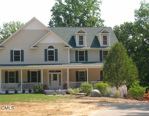 Bldr Vail Road Brookfield, CT 06804 - Photo 1 of 1 a front view of a house with yard